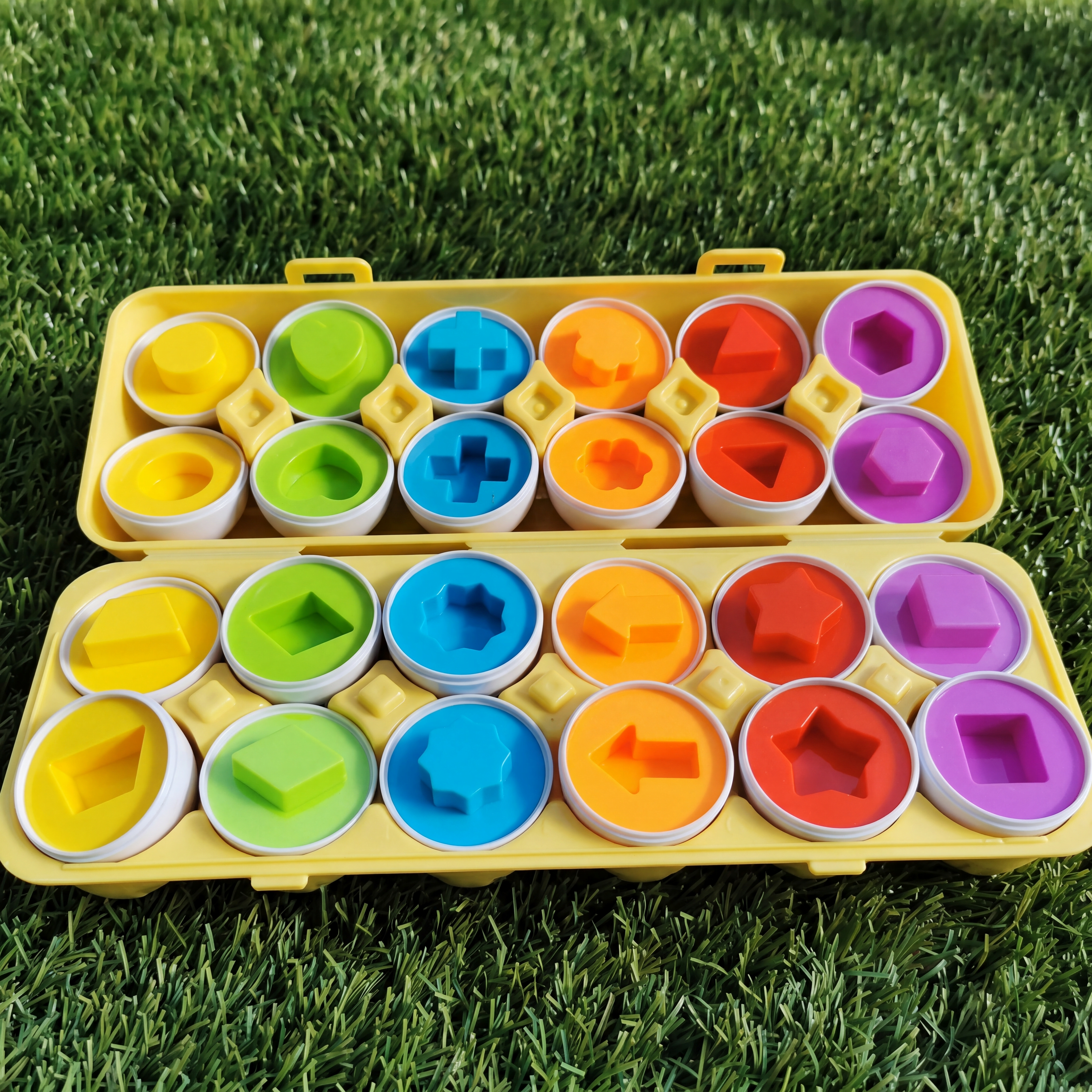 Egglio Shape & Color Matching Eggs Set