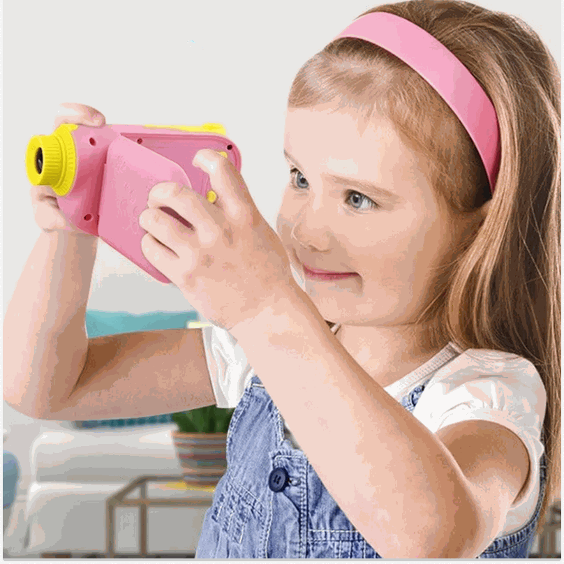 Kids Digital Camera with Video Recorder, 8GB Memory Card & Storage Case